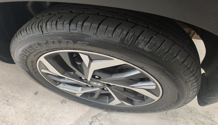 2021 Hyundai Creta SX (O) AT 1.5 DIESEL, Diesel, Automatic, 66,059 km, tyre