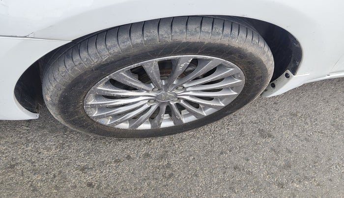 2016 Maruti Ciaz ZDI+ SHVS, Diesel, Manual, 1,03,771 km, tyre