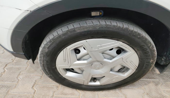 2023 Tata NEXON XE PETROL, Petrol, Manual, 23,959 km, tyre