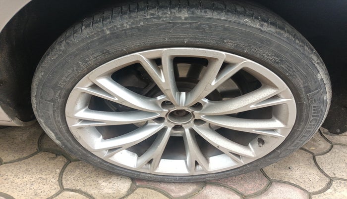 2012 Audi A8L 3.0 TDI quattro, Diesel, Automatic, 96,434 km, tyre