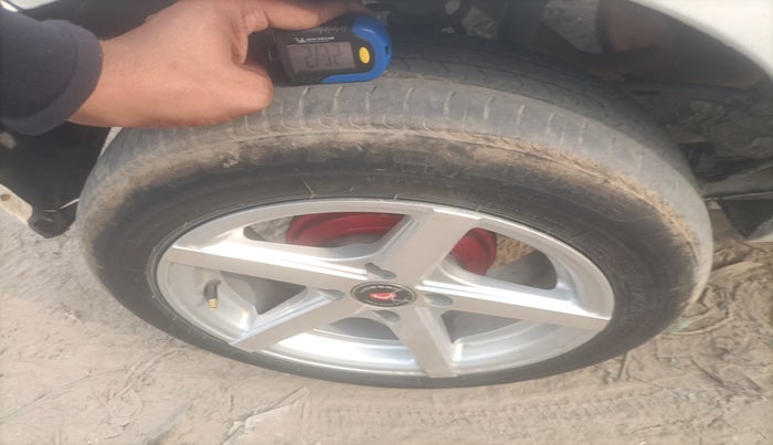 2014 Maruti Alto K10 VXI, Petrol, Manual, 1,16,590 km, tyre