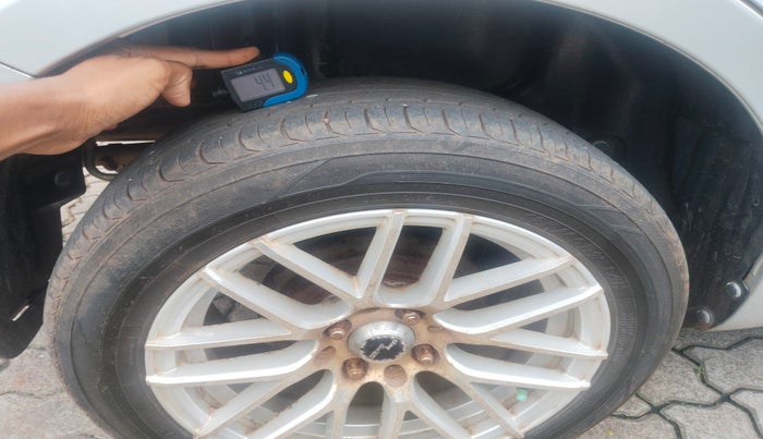 2015 Maruti Swift Dzire VXI, Petrol, Manual, 97,407 km, tyre