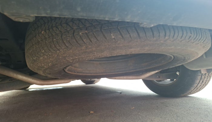 2018 Mahindra XUV500 W9 AT, Diesel, Automatic, 1,27,645 km, tyre