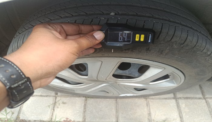 2023 Tata ALTROZ XTA, Petrol, Automatic, 23,319 km, tyre