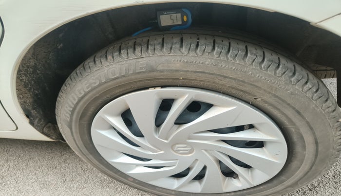 2022 Maruti Ertiga LXI SHVS, Petrol, Manual, 41,779 km, tyre