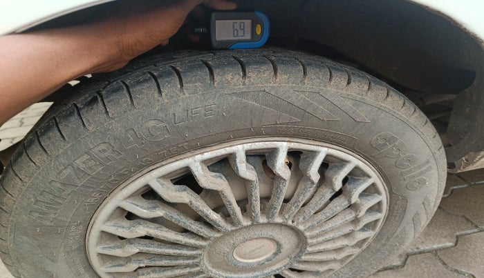 2017 Maruti Alto K10 VXI, Petrol, Manual, 90,148 km, tyre