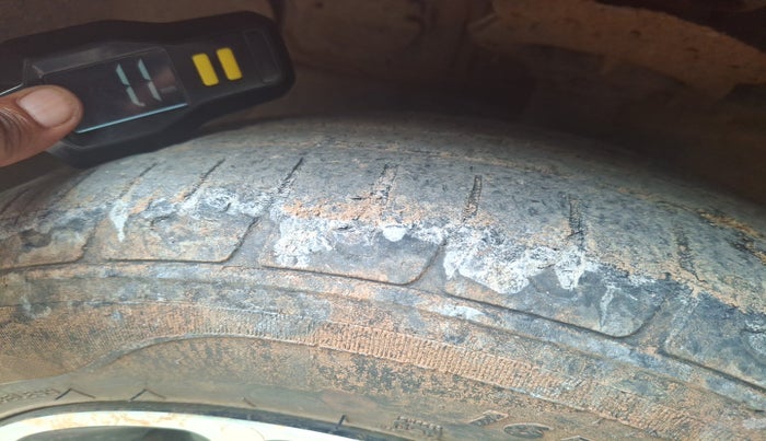 2017 Hyundai Grand i10 SPORTZ (O) AT 1.2 KAPPA VTVT, Petrol, Automatic, 29,342 km, tyre