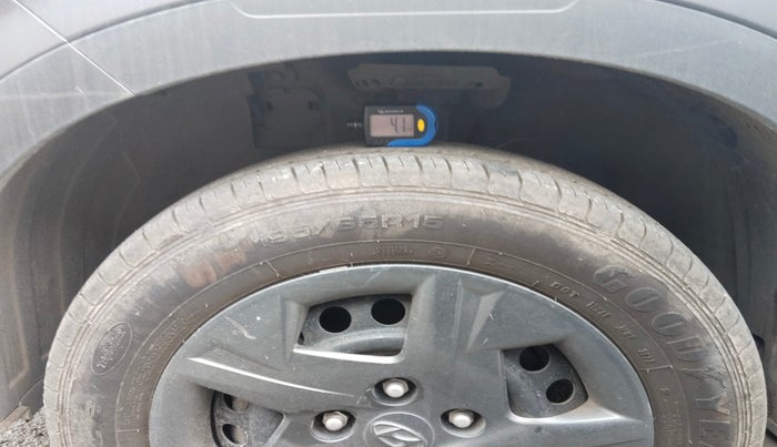 2023 Hyundai VENUE SX 1.2 PETROL, Petrol, Manual, 39,513 km, tyre