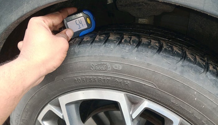 2023 Skoda KUSHAQ STYLE 1.0L TSI AT, Petrol, Automatic, 14,580 km, tyre