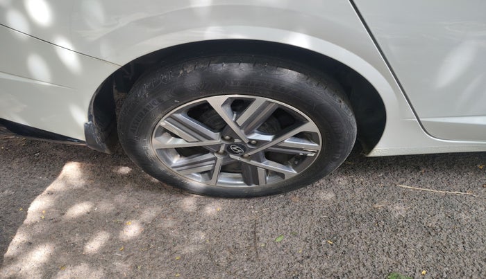 2023 Hyundai Verna SX 1.5 VTVT, Petrol, Manual, 43,497 km, tyre