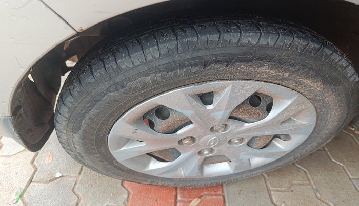 2014 Hyundai Grand i10 SPORTZ 1.1 CRDI, Diesel, Manual, 74,889 km, tyre