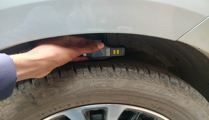 2025 Maruti Ertiga ZXI+ AT SHVS, Petrol, Automatic, 6,102 km, tyre