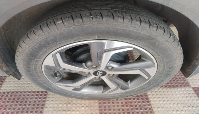 2018 Hyundai Creta SX (O) 1.6 DIESEL, Diesel, Manual, 90,126 km, tyre