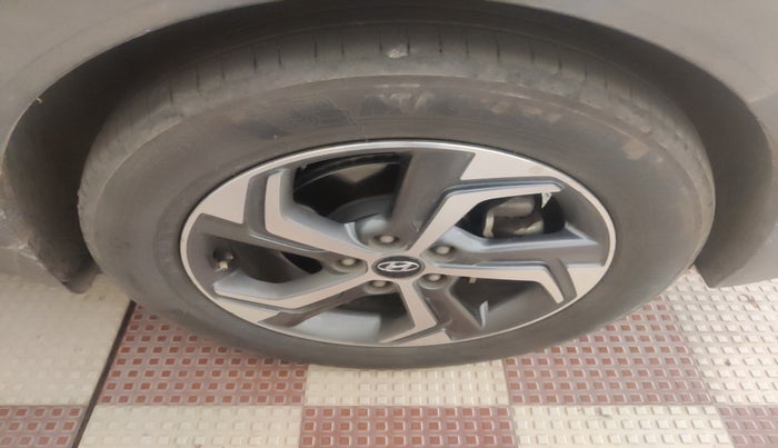 2018 Hyundai Creta SX (O) 1.6 DIESEL, Diesel, Manual, 90,126 km, tyre