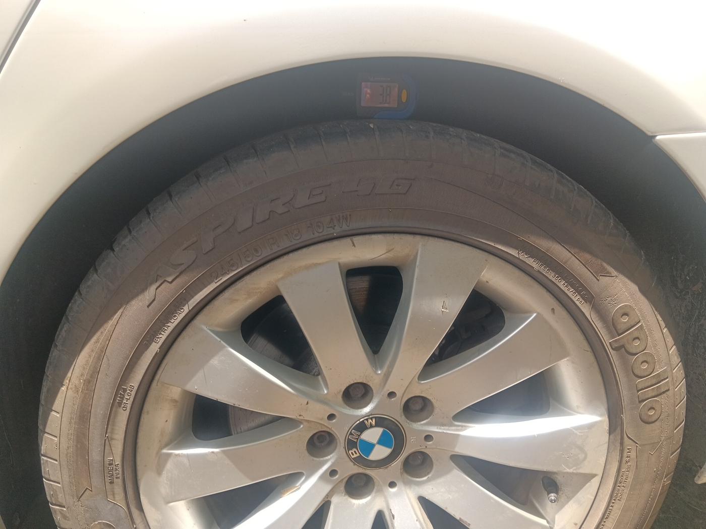 2011 BMW 7 Series 730Ld, Diesel, Automatic, 1,15,200 km, tyre
