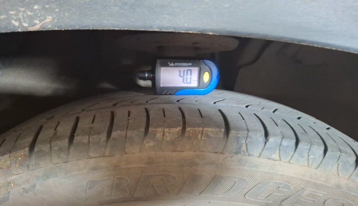 2019 Mahindra KUV 100 NXT K4+ P 6 STR, Petrol, Manual, 69,883 km, tyre