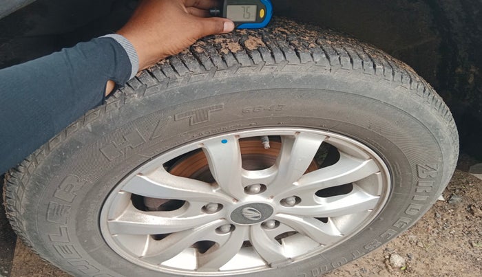 2020 Mahindra XUV500 W9, Diesel, Manual, 90,772 km, tyre