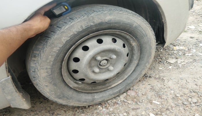 2012 Maruti Wagon R 1.0 LXI CNG, Petrol, Manual, 86,728 km, tyre