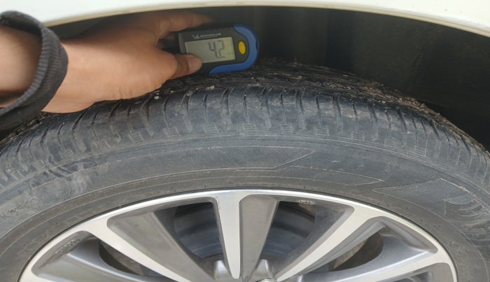 2022 Maruti Ciaz ALPHA  AT 1.5 SHVS PETROL, Petrol, Automatic, 43,963 km, tyre