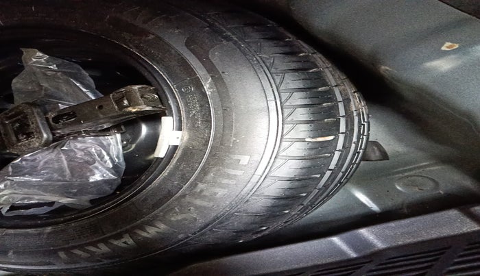 2021 Hyundai GRAND I10 NIOS SPORTZ 1.2 KAPPA VTVT, Petrol, Manual, 30,850 km, tyre