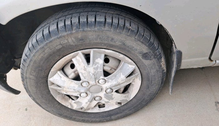 2011 Maruti Alto LXI, Petrol, Manual, 85,166 km, tyre
