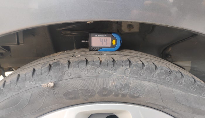2021 Tata Tiago XT PETROL, Petrol, Manual, 24,512 km, tyre