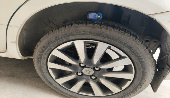 2019 Toyota Etios Liva VX DUAL TONE, Petrol, Manual, 50,434 km, tyre