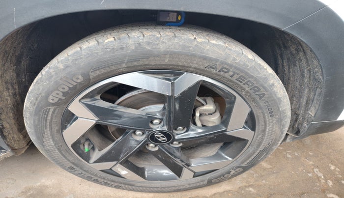 2021 Hyundai ALCAZAR PLATINUM 2.0 MT 7STR, Petrol, Manual, 43,437 km, tyre