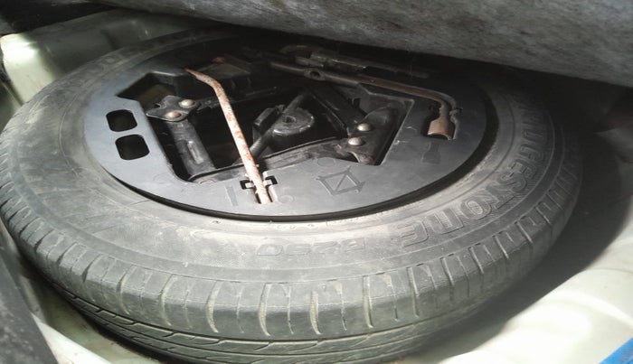2018 Mahindra KUV 100 NXT K2 P 6 STR, Petrol, Manual, 49,539 km, tyre