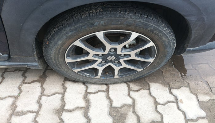2022 Maruti XL6 ALPHA PLUS AT, Petrol, Automatic, 37,377 km, tyre