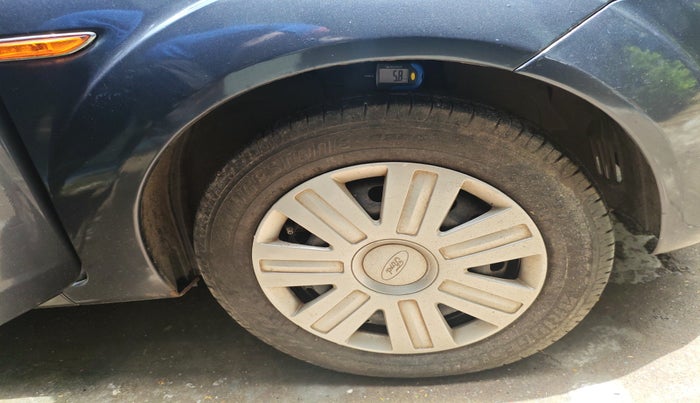 2010 Ford Figo ZXI 1.2 PETROL, Petrol, Manual, 55,703 km, tyre