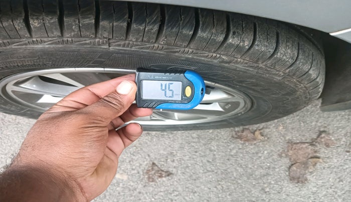 2015 Hyundai Grand i10 ASTA (O) 1.2 KAPPA VTVT, Petrol, Manual, 56,000 km, tyre