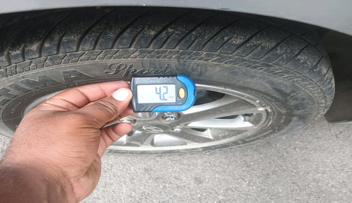 2015 Hyundai Grand i10 ASTA (O) 1.2 KAPPA VTVT, Petrol, Manual, 56,000 km, tyre