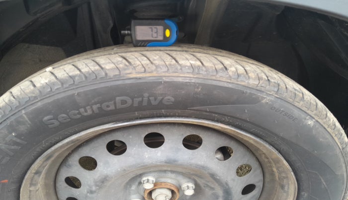 2022 Renault Kiger RXE MT, Petrol, Manual, 26,219 km, tyre