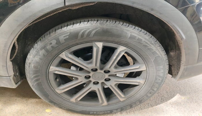 2022 Mahindra XUV700 AX 7 LUXURY P AT 7 STR, Petrol, Automatic, 55,480 km, tyre