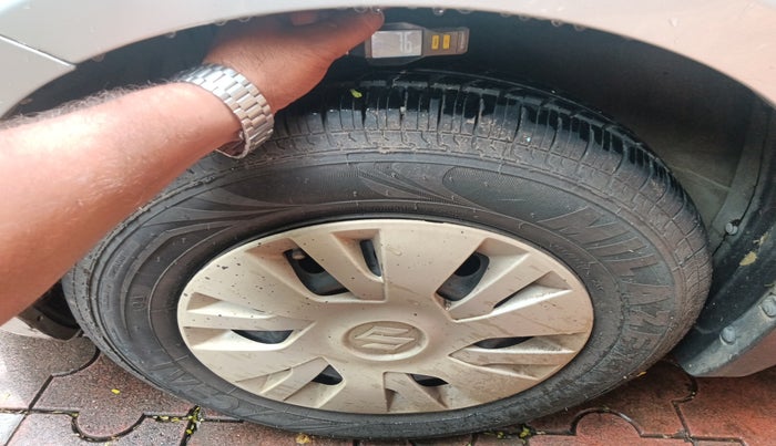 2012 Maruti Swift VXI, Petrol, Manual, 50,833 km, tyre