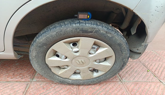 2013 Maruti Wagon R 1.0 LXI CNG, Petrol, Manual, 88,156 km, tyre