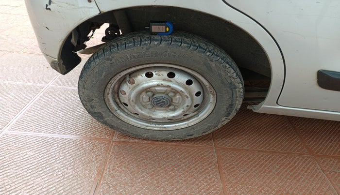 2013 Maruti Wagon R 1.0 LXI CNG, Petrol, Manual, 88,156 km, tyre