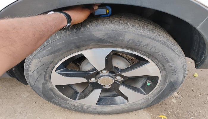 2018 Tata NEXON XZA PLUS DIESEL, Diesel, Automatic, 90,621 km, tyre