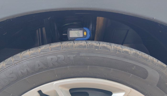 2022 Renault TRIBER RXT, Petrol, Manual, 26,466 km, tyre