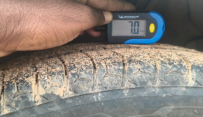 2013 Hyundai i20 ASTA 1.4 CRDI, Diesel, Manual, 1,39,682 km, tyre