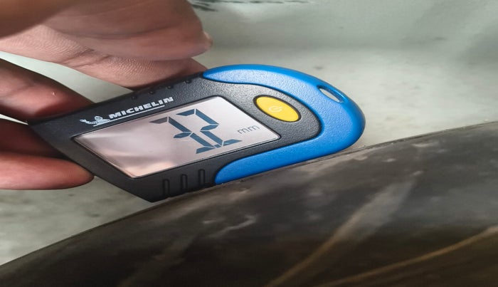 2013 Hyundai i20 ASTA 1.4 CRDI, Diesel, Manual, 1,39,682 km, tyre