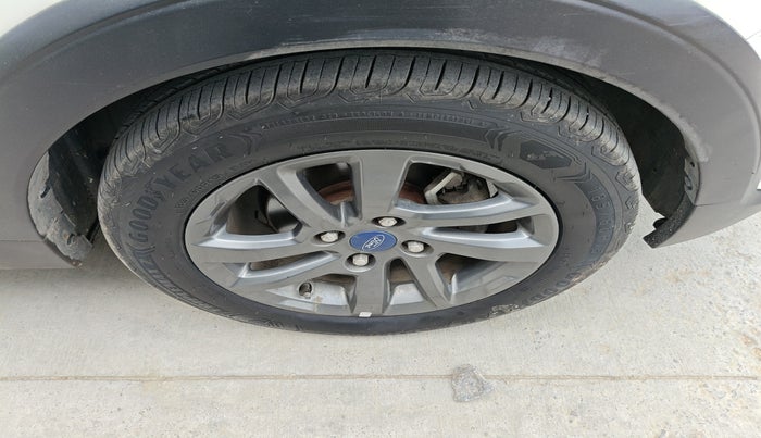 2021 Ford FREESTYLE TITANIUM PLUS 1.5 DIESEL, Diesel, Manual, 84,113 km, tyre