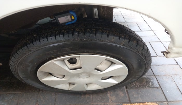 2018 Maruti Eeco TOUR V 5 SEATER, Petrol, Manual, 51,372 km, tyre