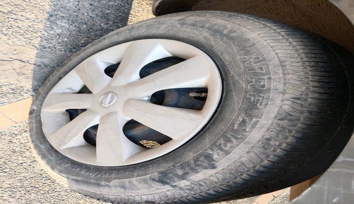 2013 Nissan Sunny XL DIESEL, Diesel, Manual, 2,61,939 km, tyre