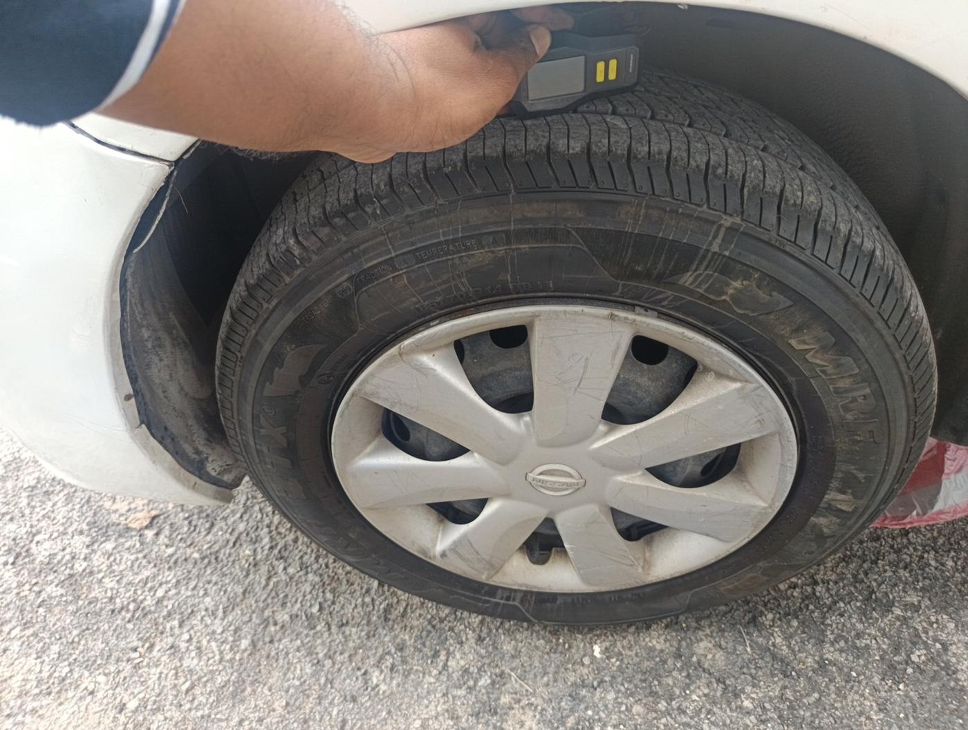 2013 Nissan Sunny XL DIESEL, Diesel, Manual, 1,22,255 km, tyre