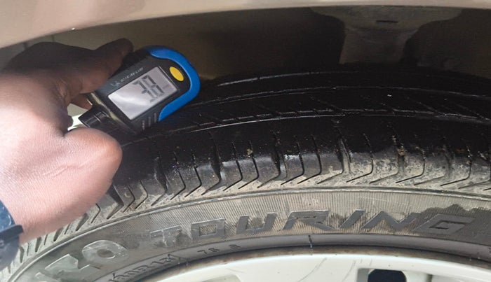 2013 Maruti Wagon R 1.0 LXI CNG, Petrol, Manual, 1,13,332 km, tyre