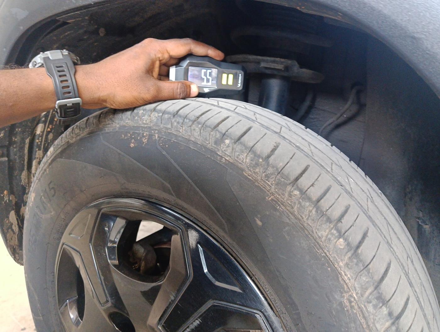 2021 Tata PUNCH ACCOMPLISHED MT, Petrol, Manual, 37,000 km, tyre
