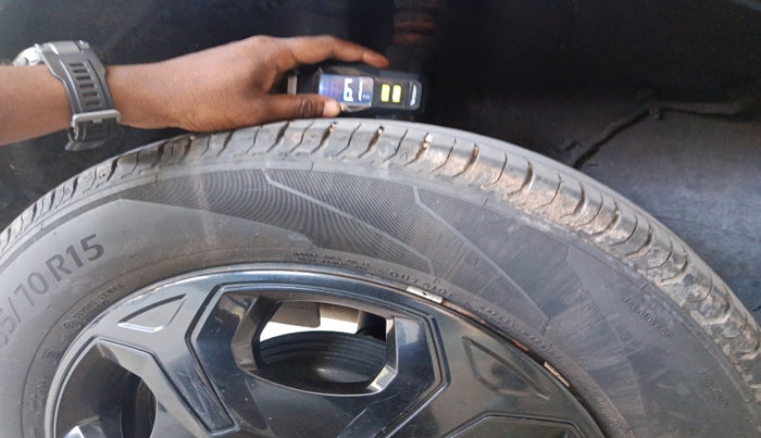 2021 Tata PUNCH ACCOMPLISHED MT, Petrol, Manual, 35,597 km, tyre
