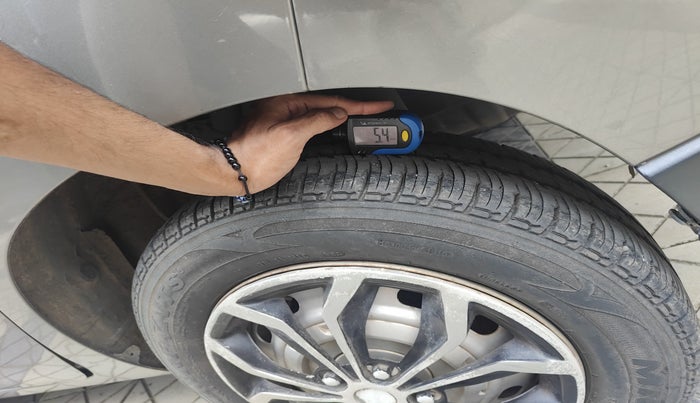 2016 Mahindra Kuv100 K2 6 STR, Petrol, Manual, 27,797 km, tyre